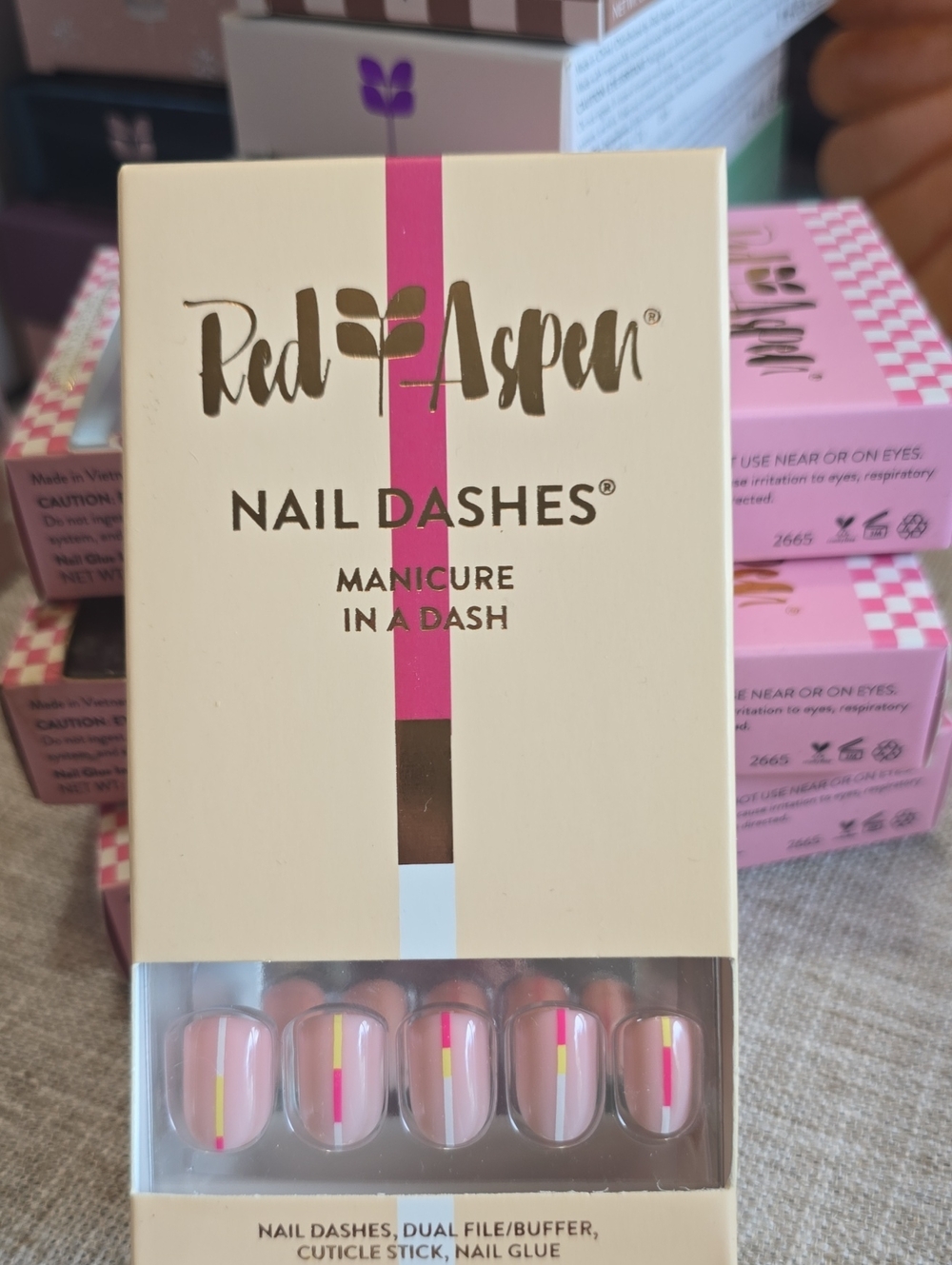 Red Aspen Nail Dashes Press-On Manicure — Pale Pink with Accent Stripes